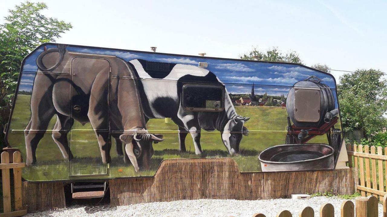 Ferme Pedagogique Des Pennetieres Villa Montcorbon Buitenkant foto